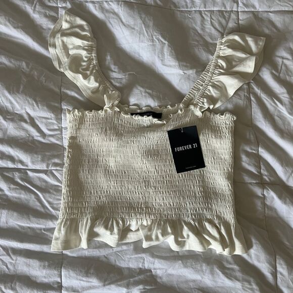 Forever 21 Tops - NWT Forever 21 Cream Ruffle Smocked Top Size XS